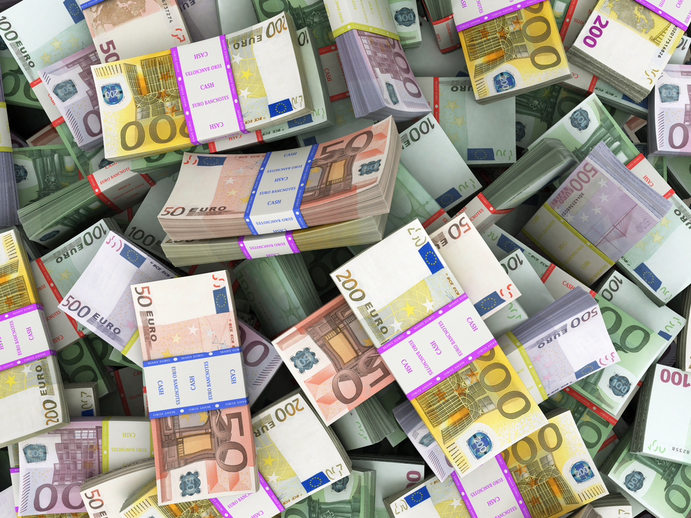 Stosy banknotów EURO